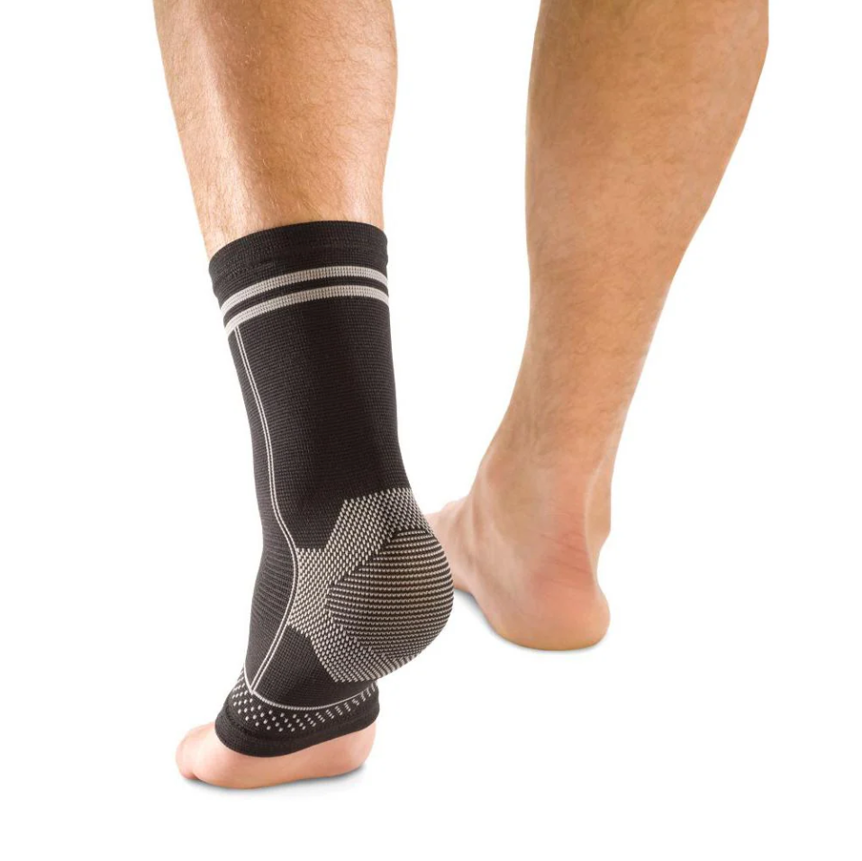 Mueller 4-Way Stretch Ankle Support